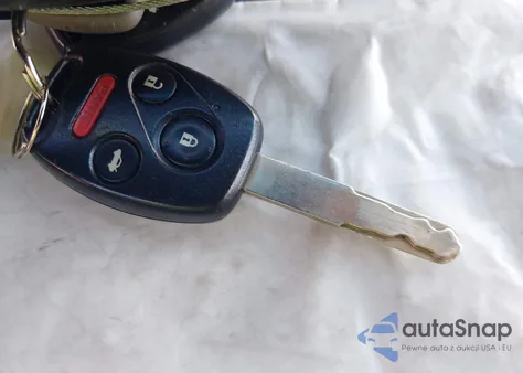 2010 Honda Accord 3.5 Ex-L z USA, uszkodzony, nr VIN 1HGCP3F88AA015222